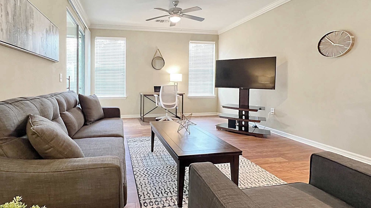 Photo of Livingroom in Lutz