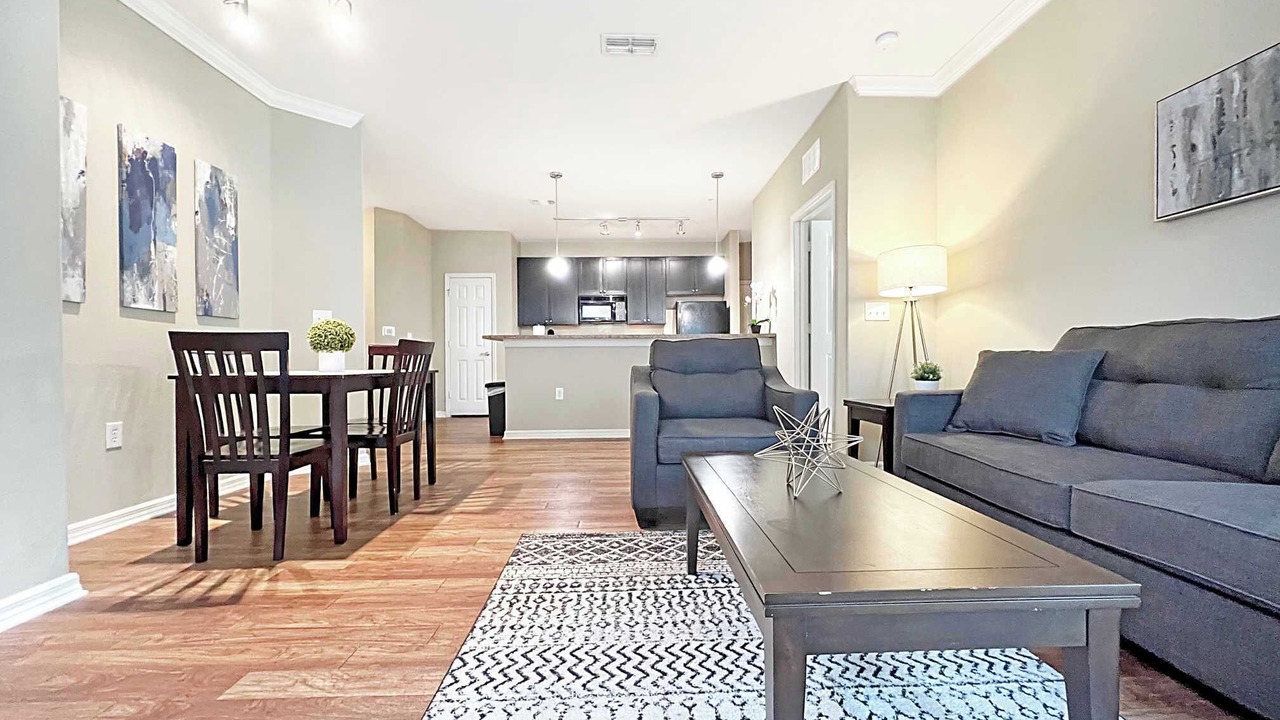 Photo of Livingroom in Lutz