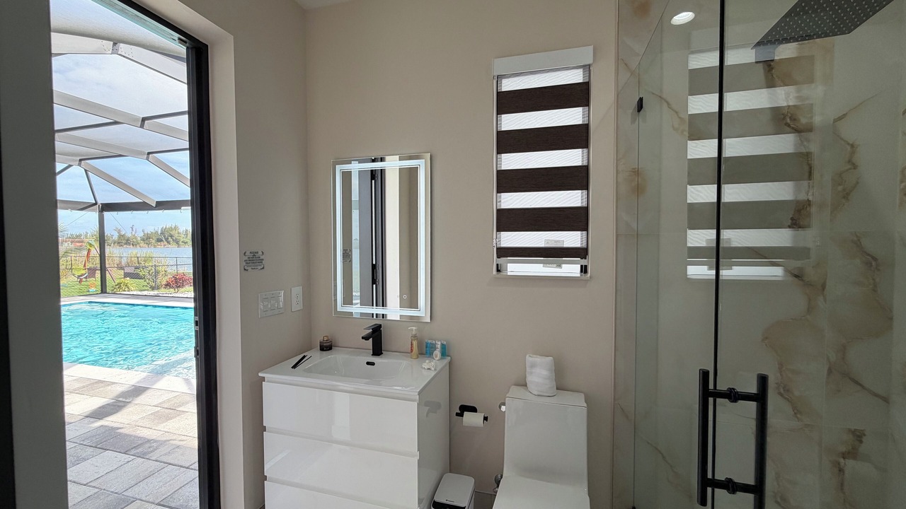 Photo of Bathroom in Mariner
