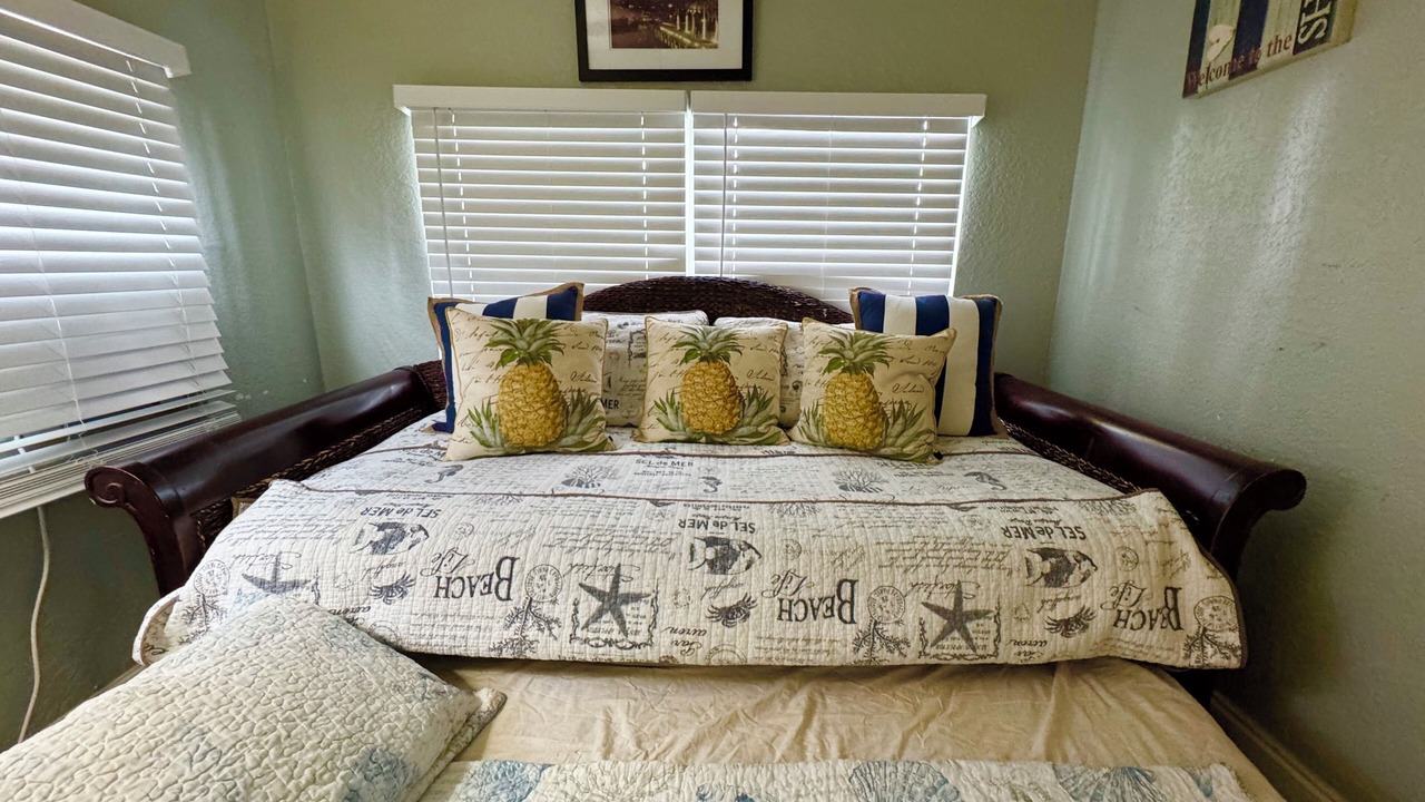 Photo of Bedroom in Lake Worth