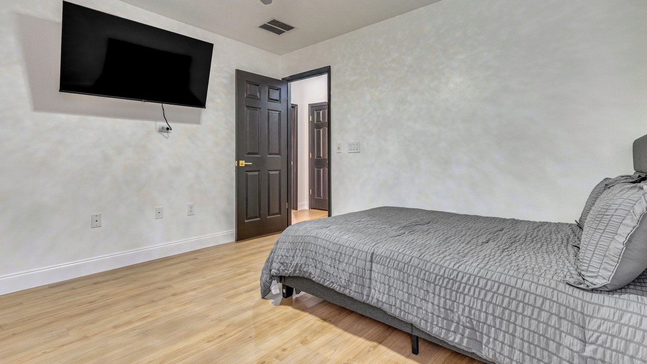 Photo of Bedroom in Veranda Palms