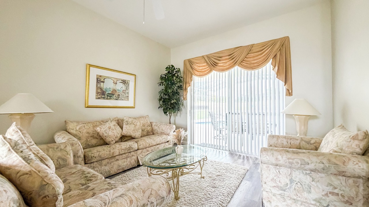 Photo of Livingroom in Highlands Reserve