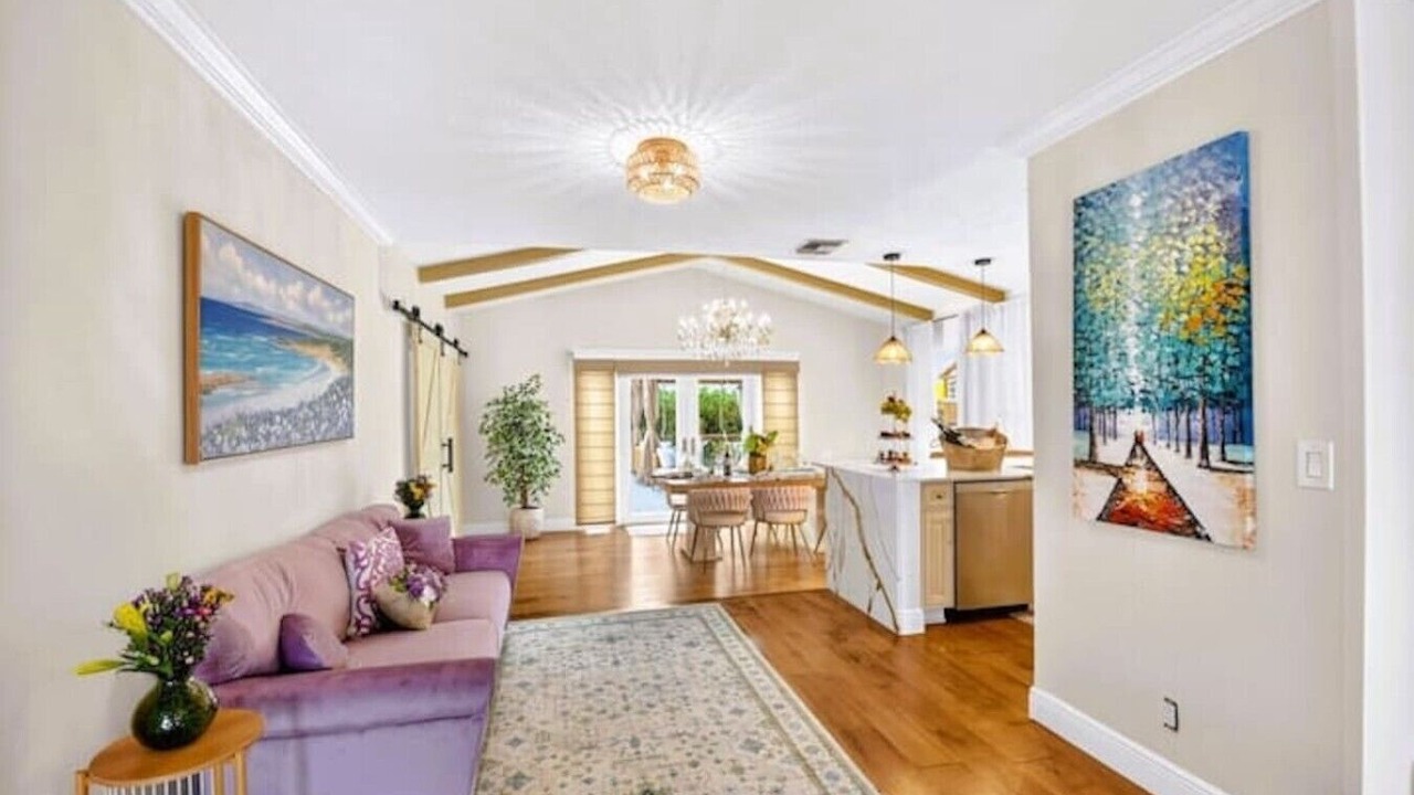 Photo of Livingroom in Tropic Palms