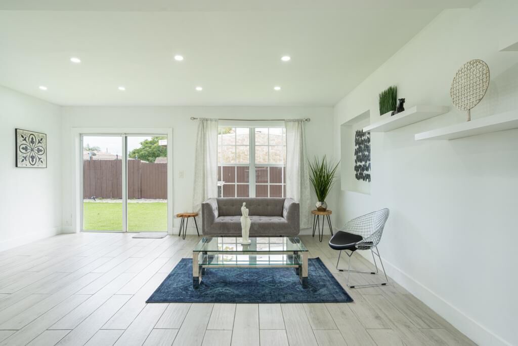 Photo of Livingroom in Coral Terrace