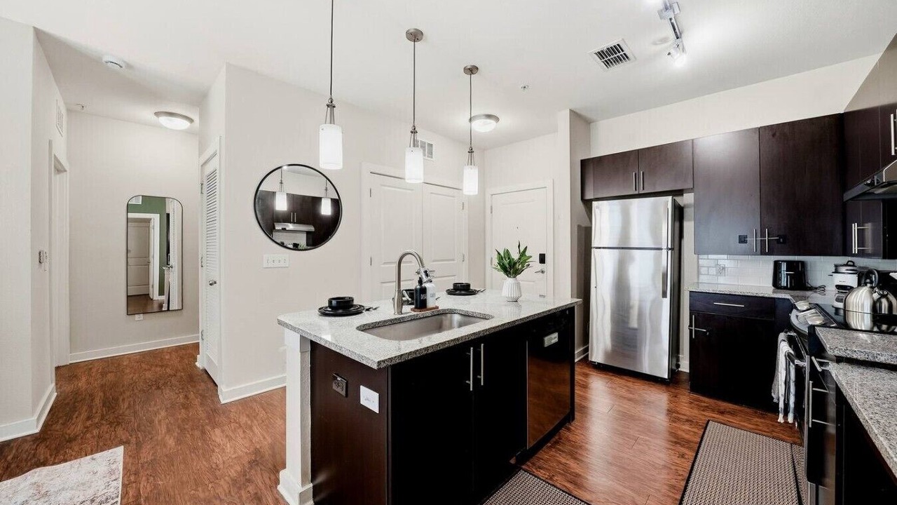Photo of Kitchen in Courier City - Oscawana