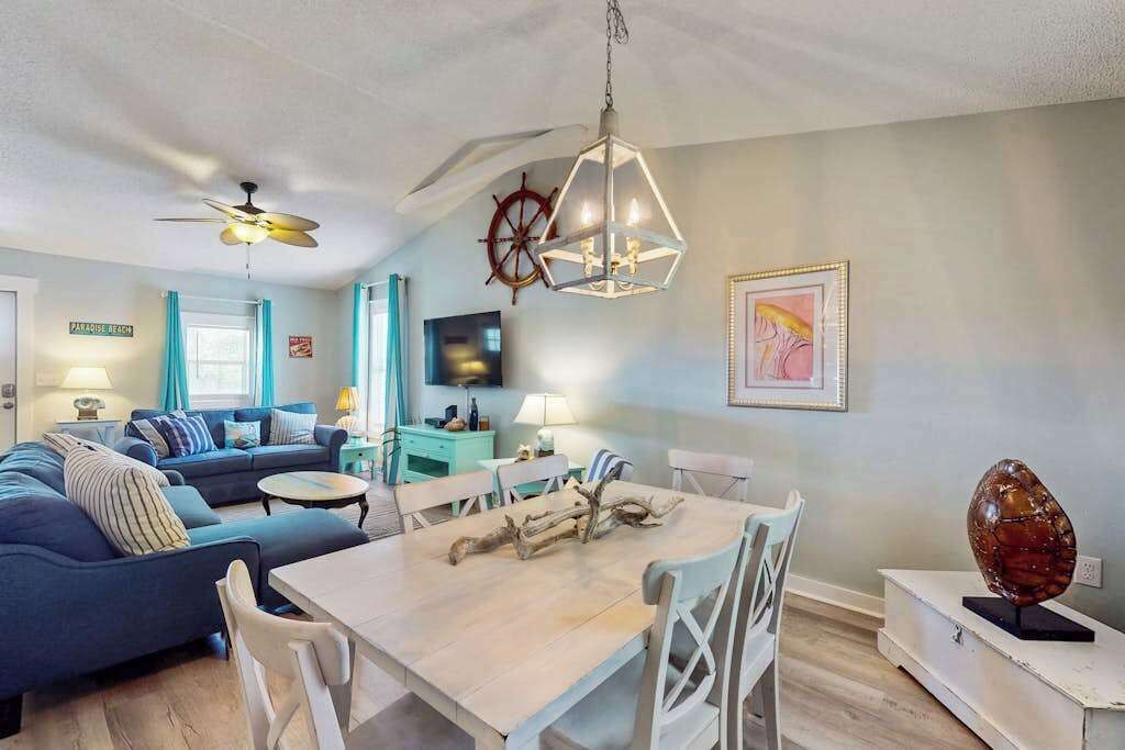 Photo of Livingroom in Bayou Oaks