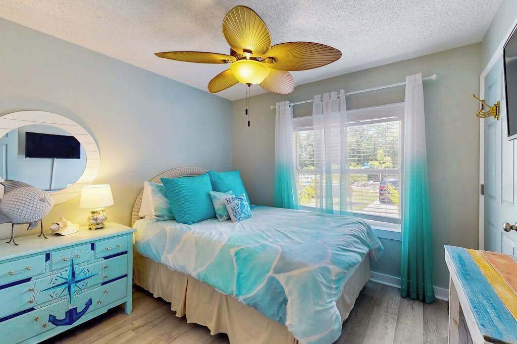Photo of Bedroom in Bayou Oaks