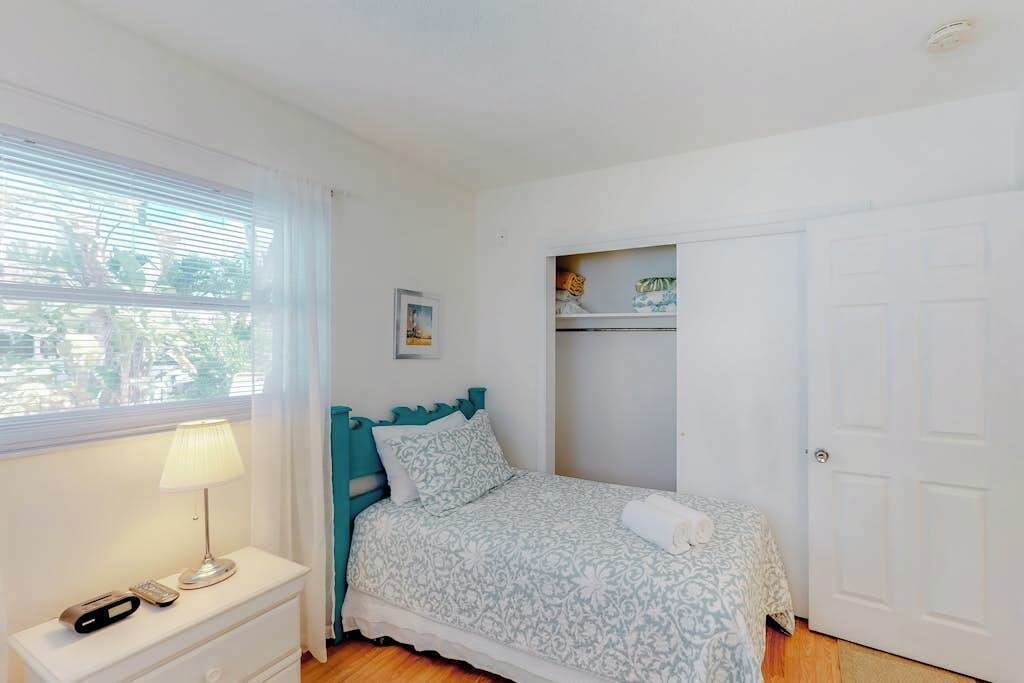 Photo of Bedroom in Holmes Beach