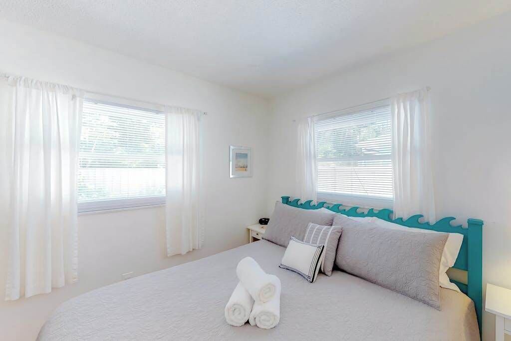 Photo of Bedroom in Holmes Beach