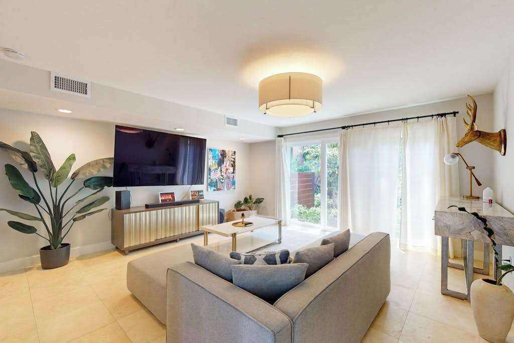 Photo of Livingroom in Whitfield