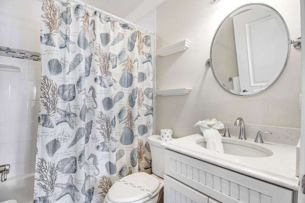 Photo of Bathroom in Holmes Beach