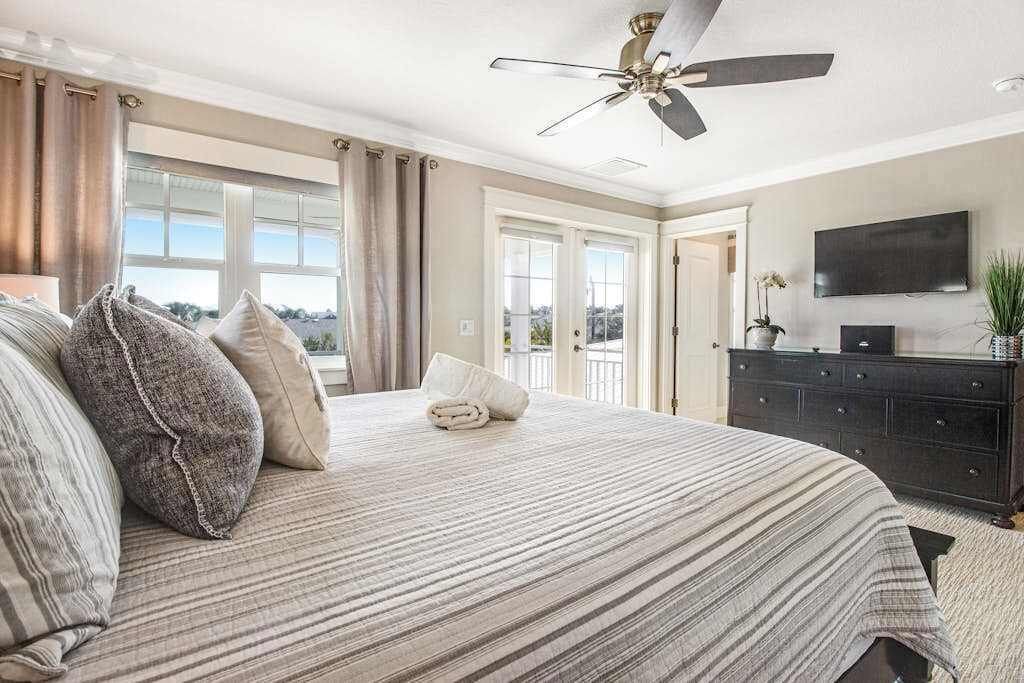 Photo of Bedroom in Holmes Beach
