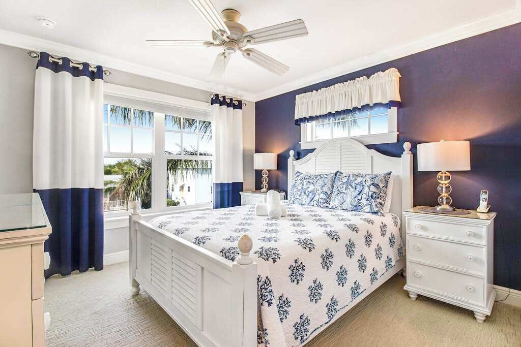 Photo of Bedroom in Holmes Beach