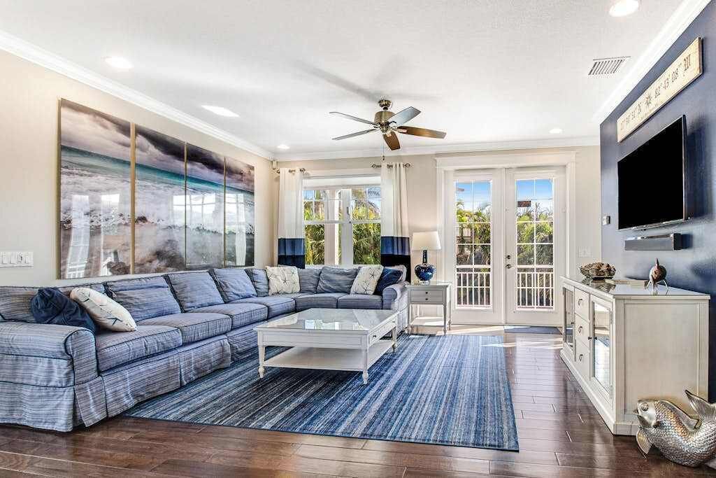 Photo of Livingroom in Holmes Beach