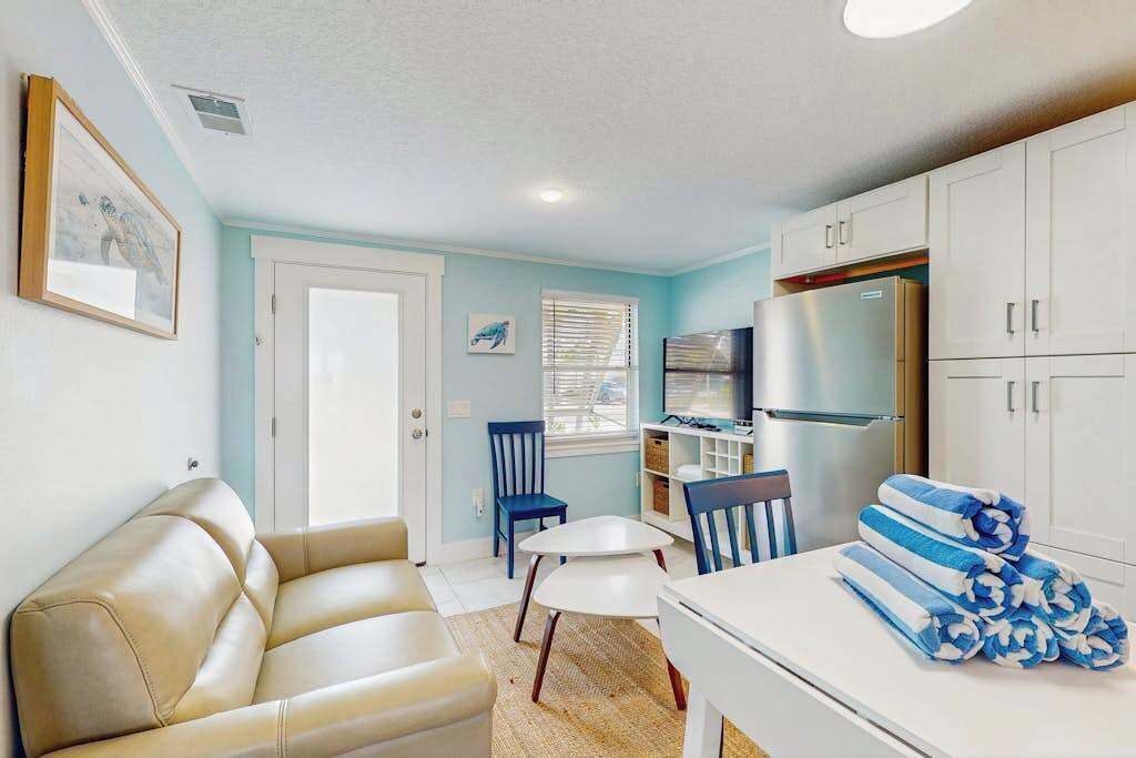 Photo of Livingroom in Holmes Beach