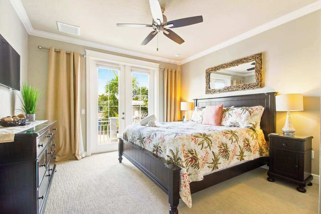 Photo of Bedroom in Holmes Beach
