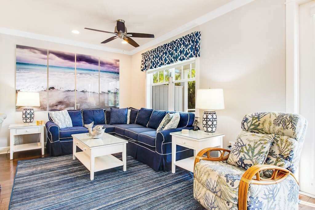 Photo of Livingroom in Holmes Beach