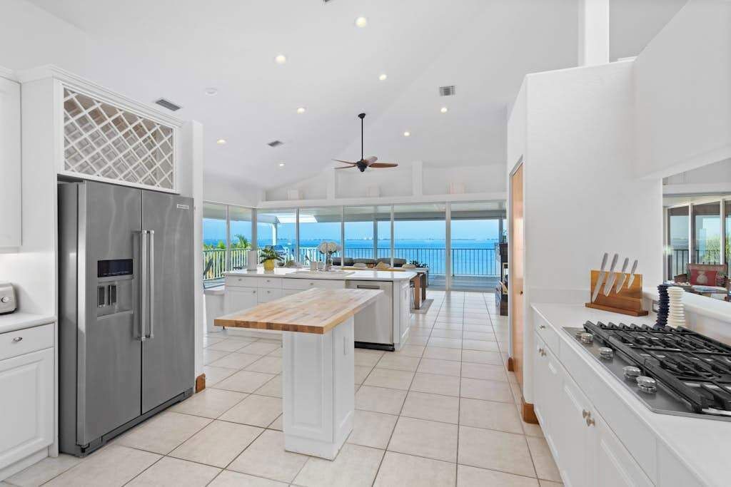 Photo of Kitchen in Bayshore Gardens