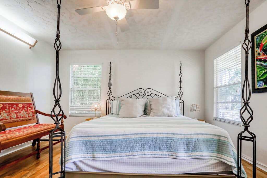 Photo of Bedroom in River District