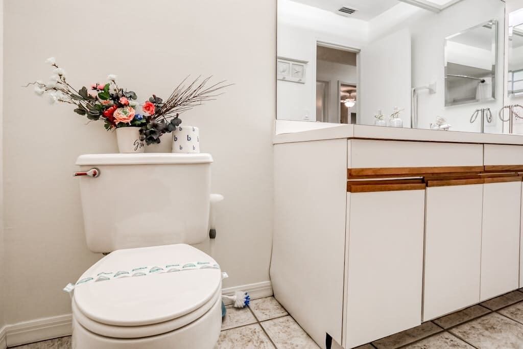 Photo of Bathroom in River District