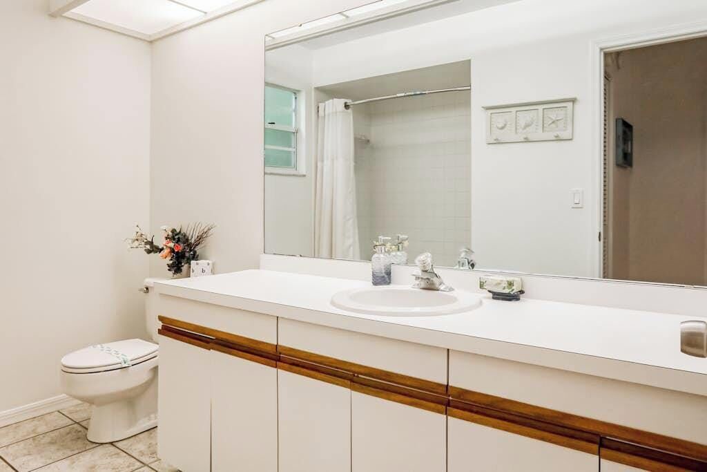 Photo of Bathroom in River District