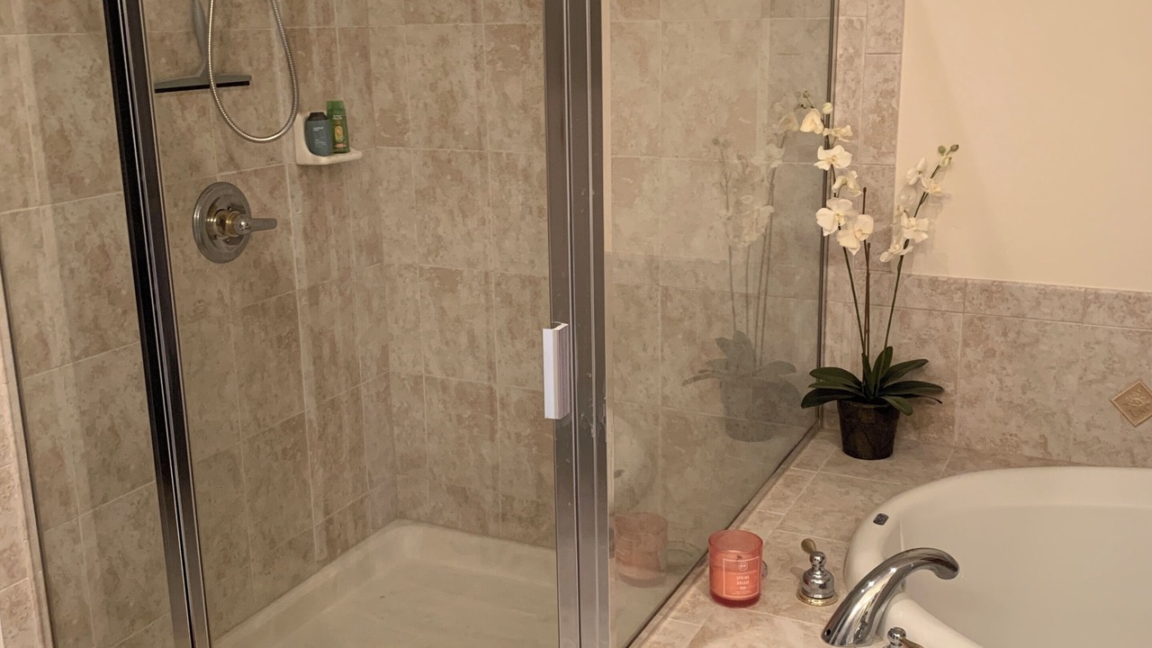 Photo of Bathroom in Biggar