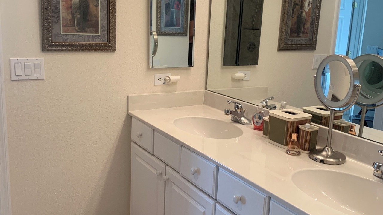 Photo of Bathroom in Biggar