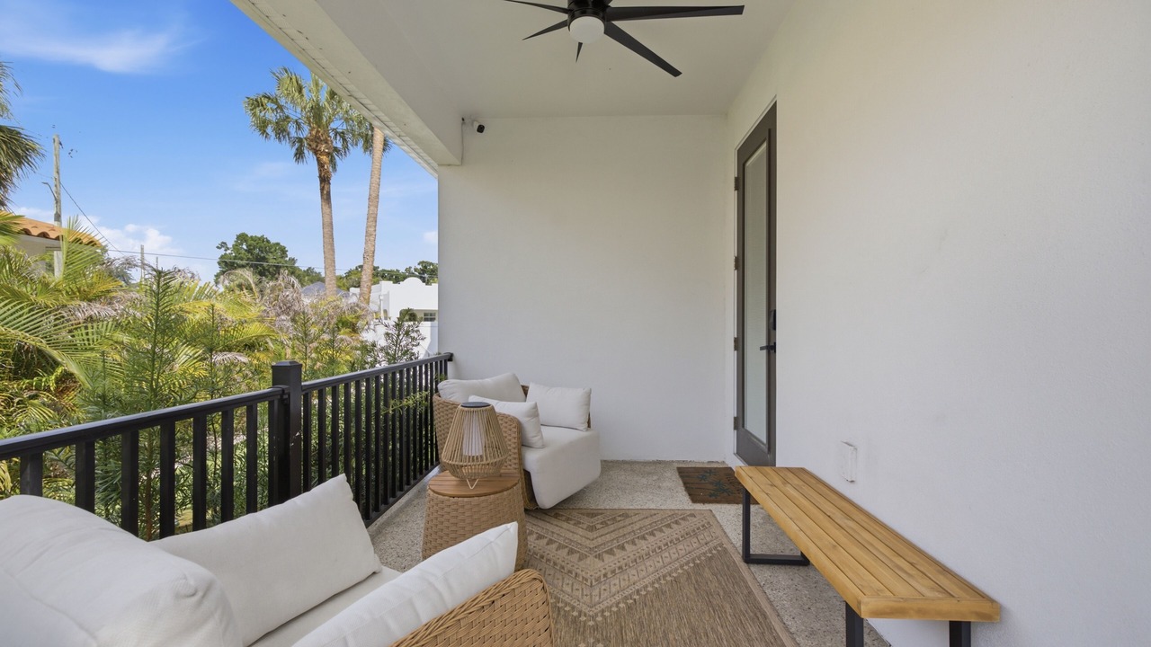 Photo of Patio Balcony in Riverside Heights