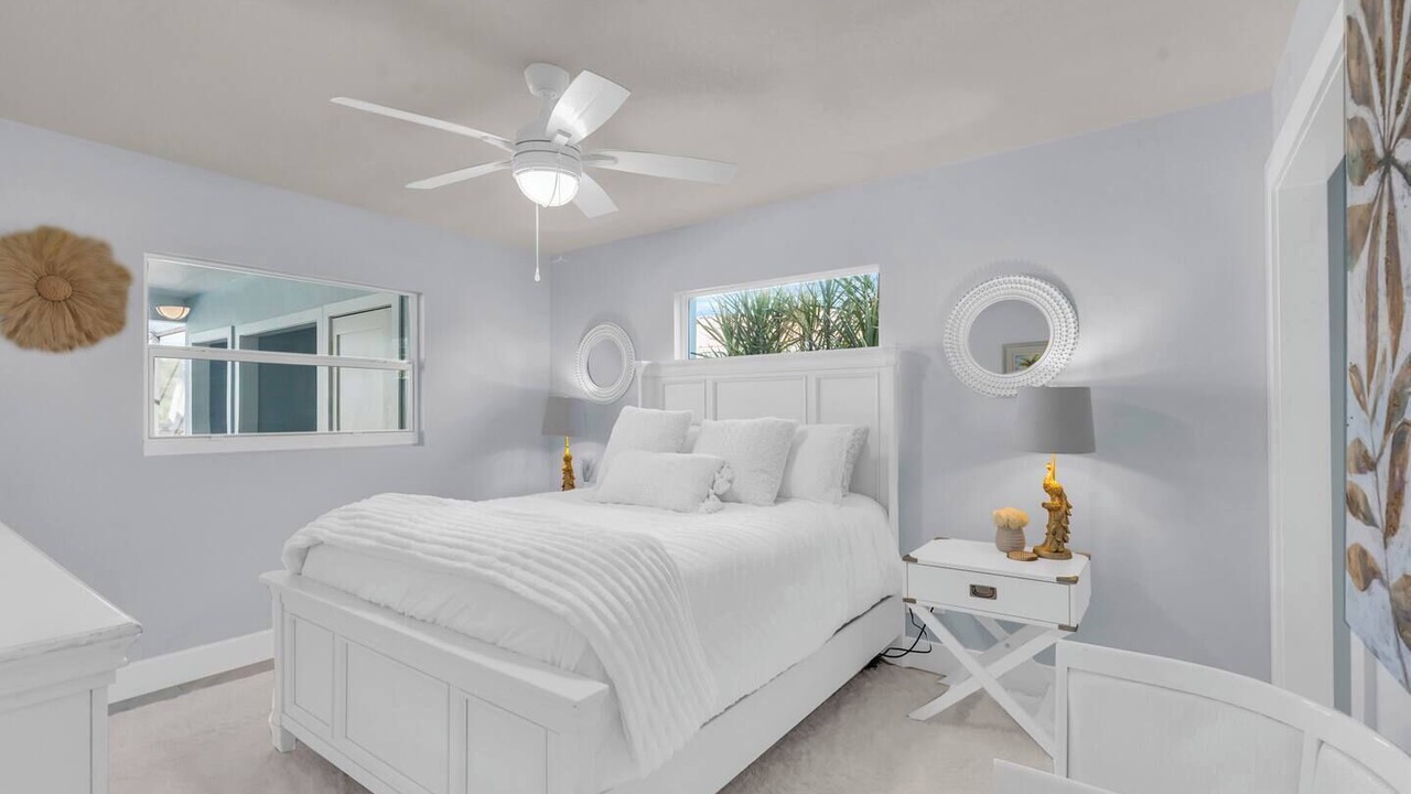 Photo of Bedroom in Yacht Club