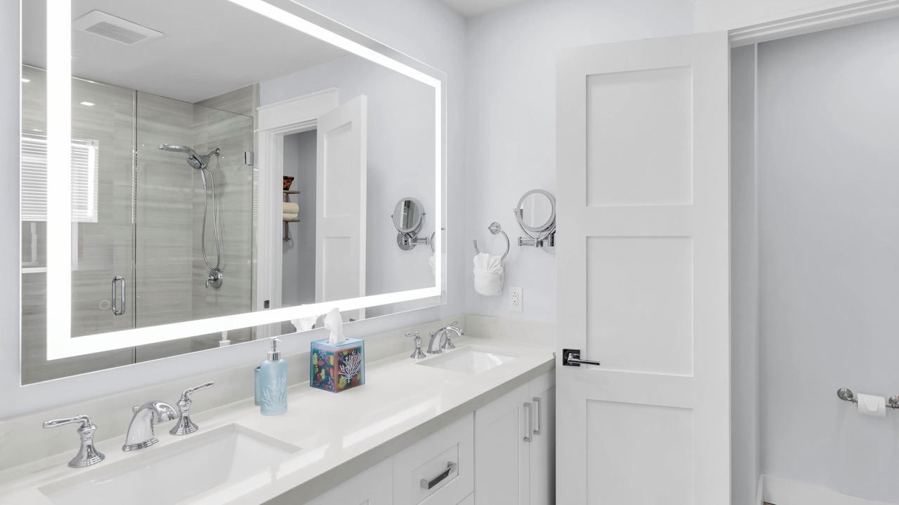 Photo of Bathroom in Upper Matecumbe Key
