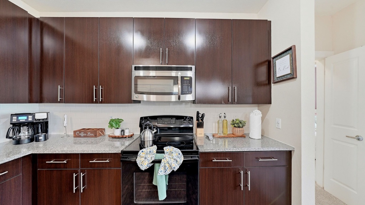 Photo of Kitchen in Courier City - Oscawana