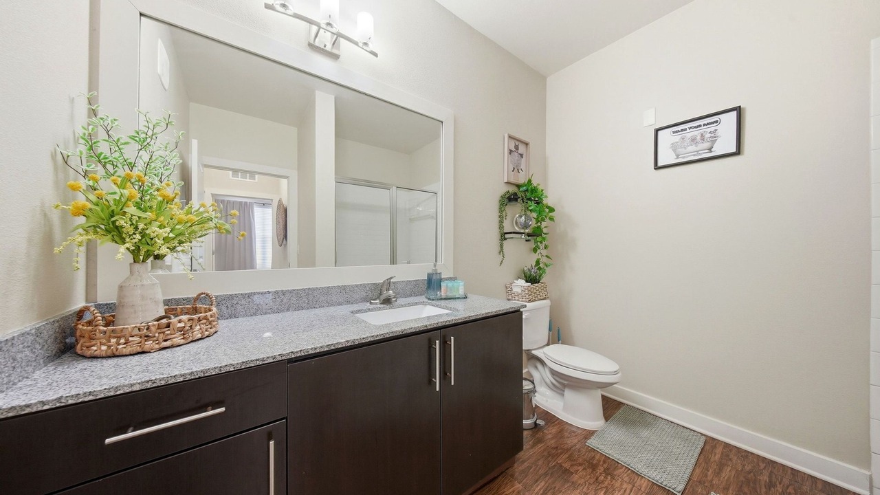 Photo of Bathroom in Courier City - Oscawana