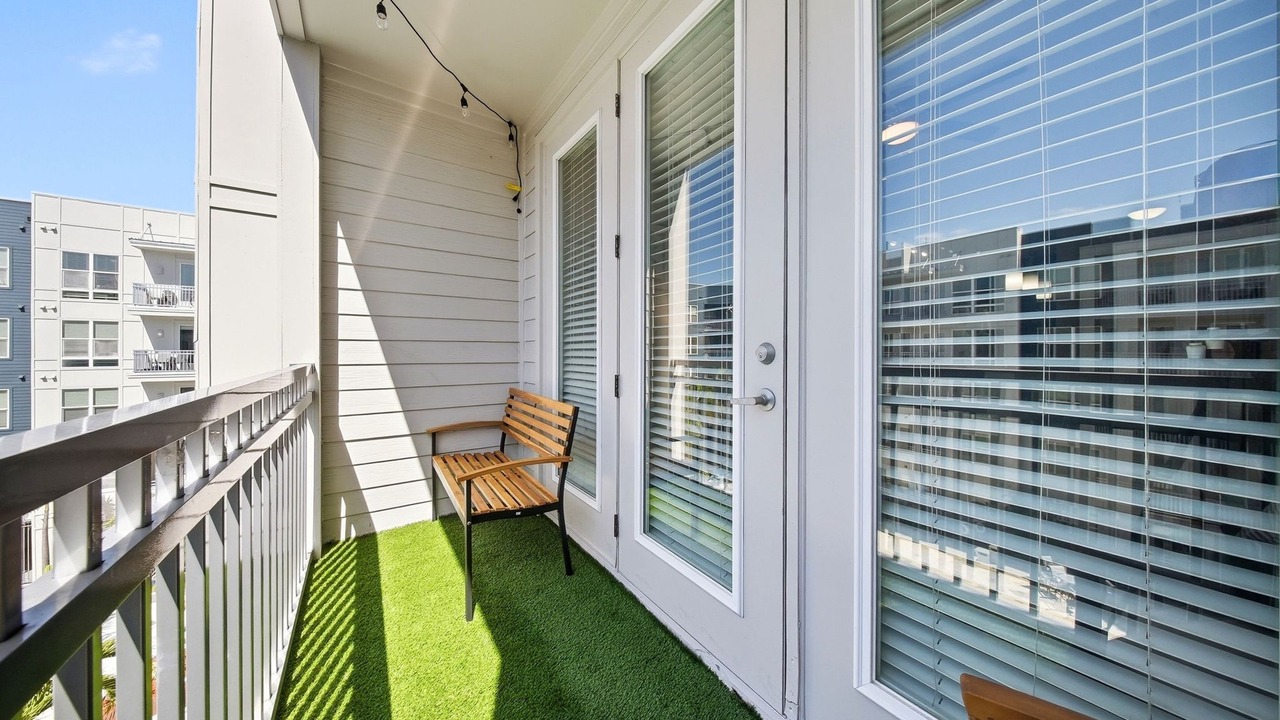 Photo of Outdoor in Courier City - Oscawana