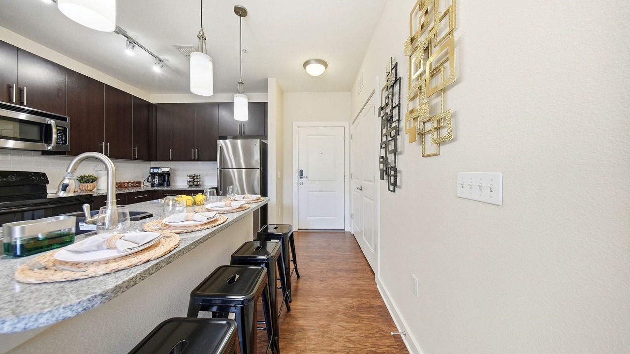 Photo of Kitchen in Courier City - Oscawana