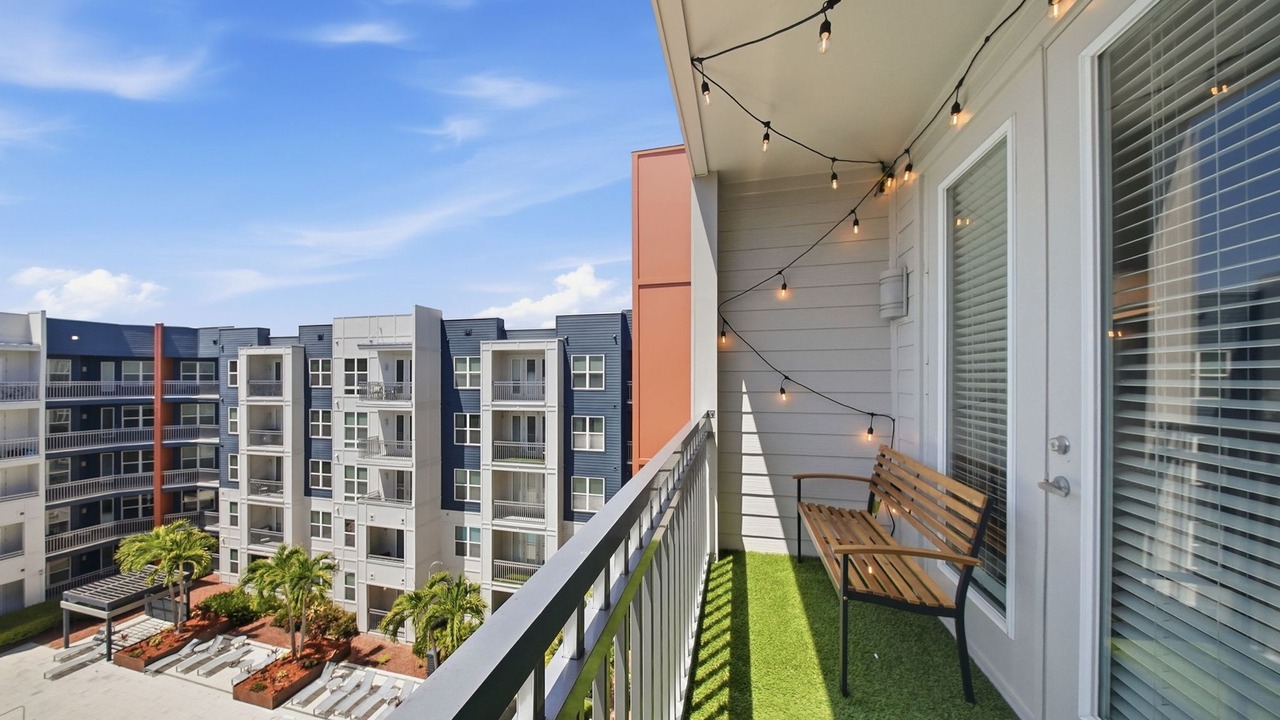 Photo of Outdoor in Courier City - Oscawana