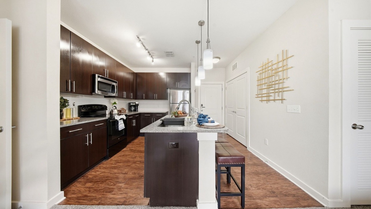 Photo of Kitchen in Courier City - Oscawana