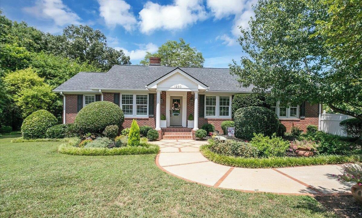 Photo of Outdoor in Greer
