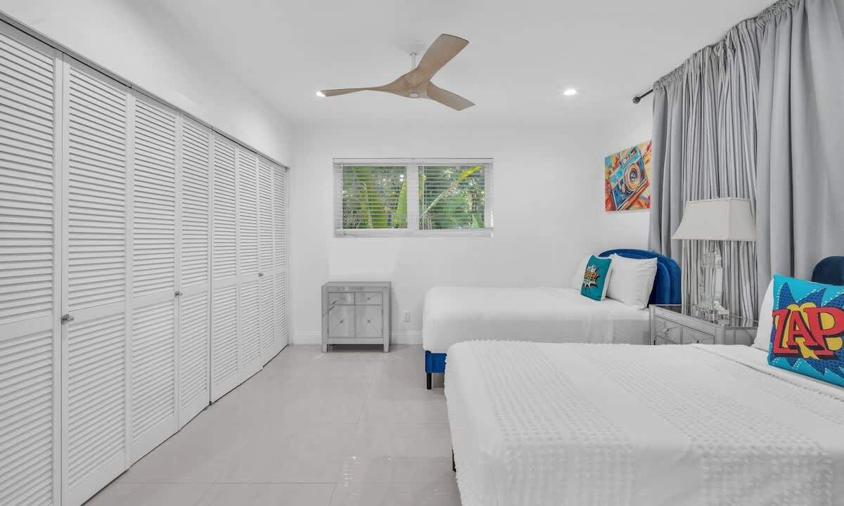 Photo of Bedroom in Northeast Coconut Grove