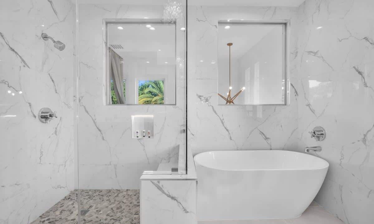 Photo of Bathroom in Northeast Coconut Grove