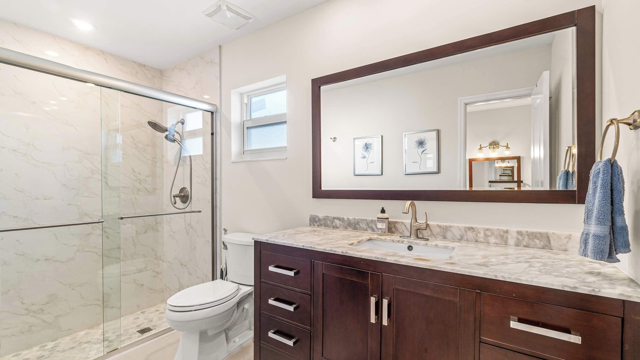 Photo of Bathroom in Tropic Palms