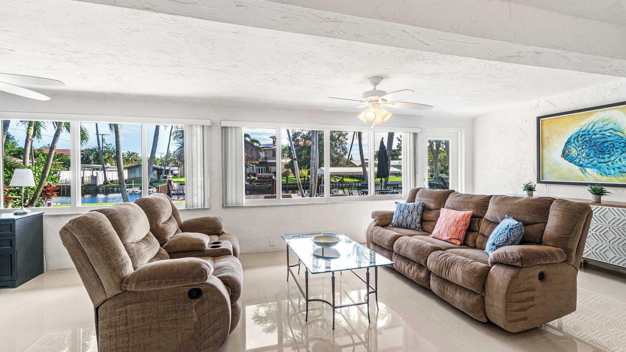 Photo of Livingroom in Tropic Palms