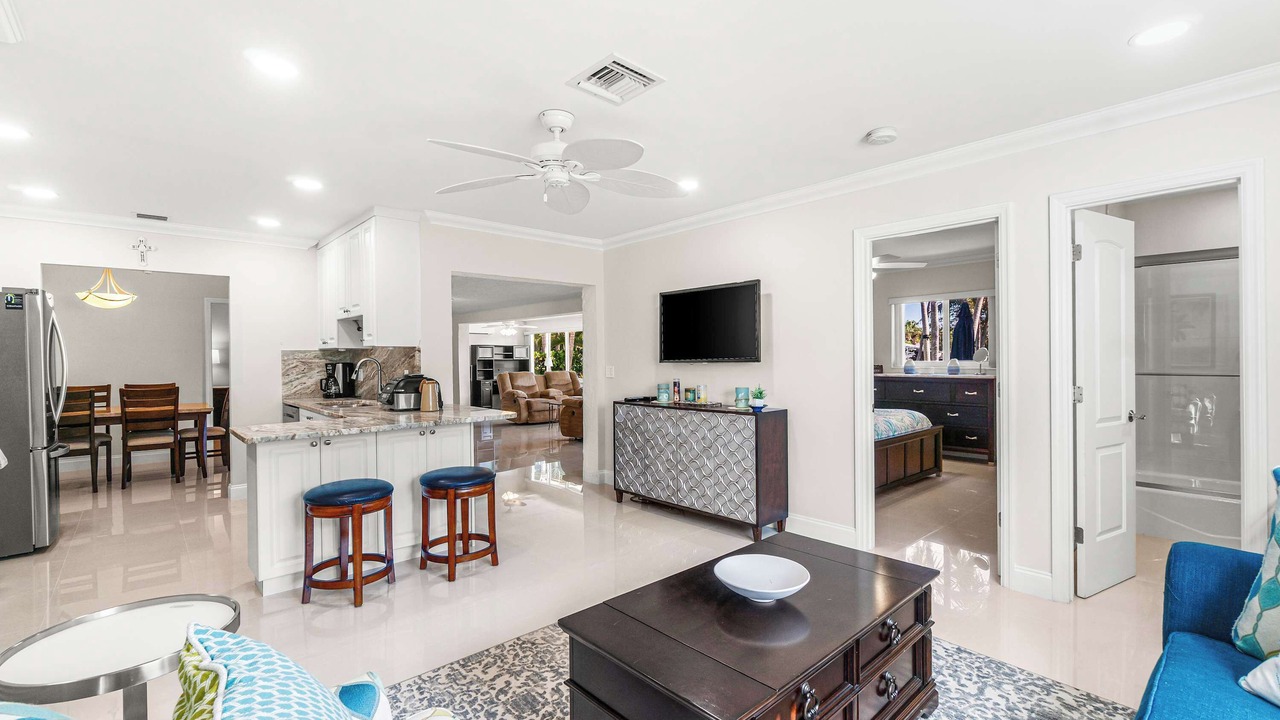 Photo of Livingroom in Tropic Palms