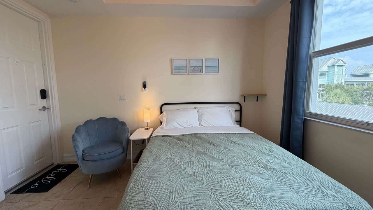 Photo of Bedroom in Bonita Shores