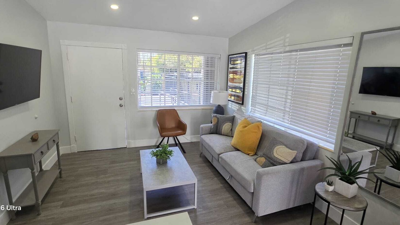 Photo of Livingroom in North Miami