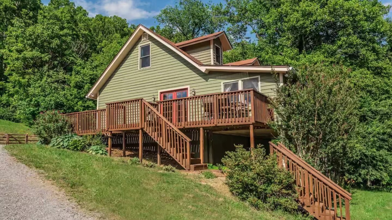 Photo of Outdoor in Gerton