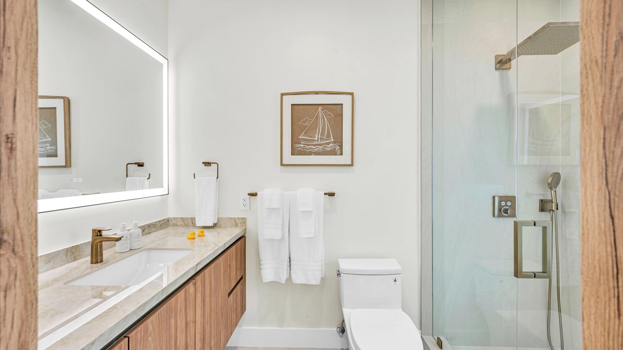 Photo of Bathroom in Lower Matecumbe Key