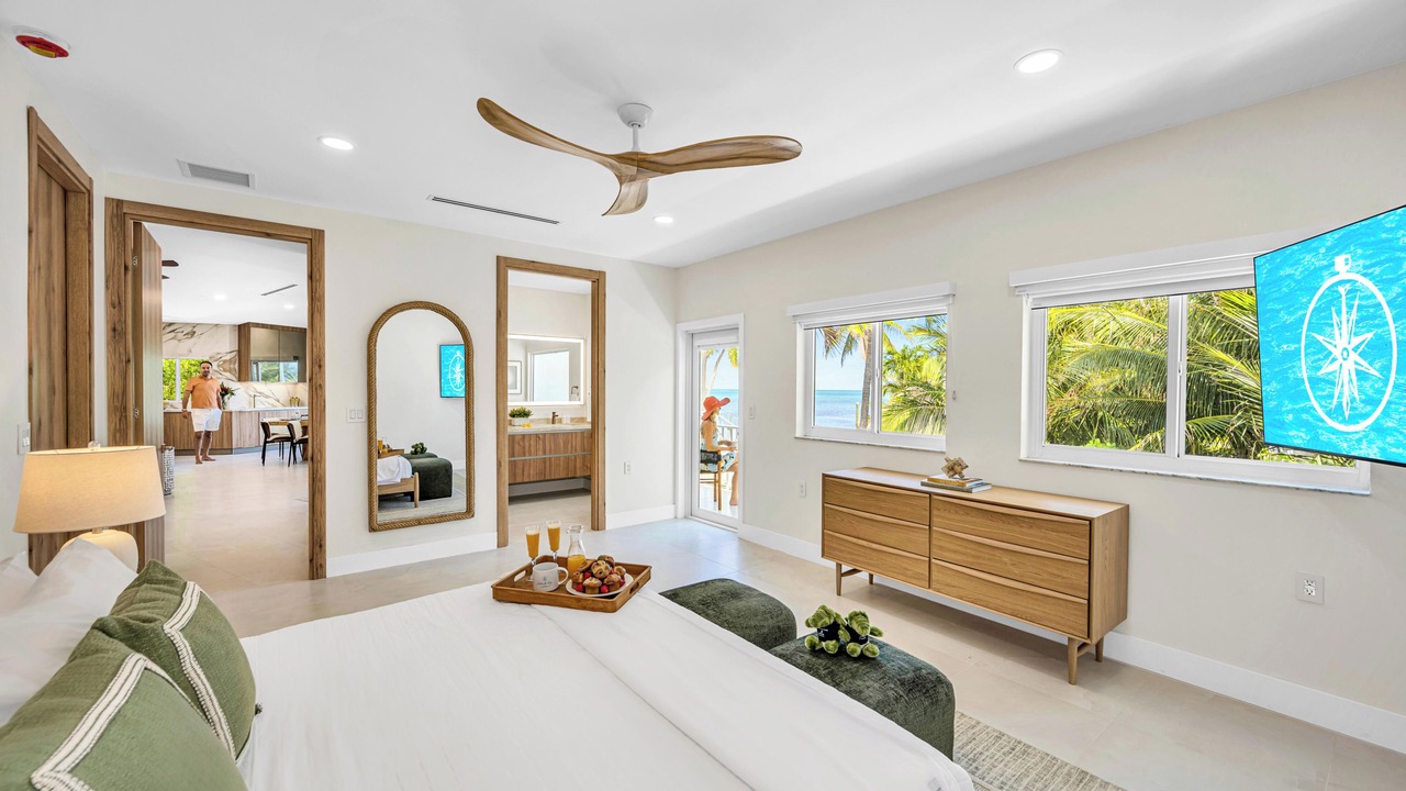 Photo of Bedroom in Lower Matecumbe Key