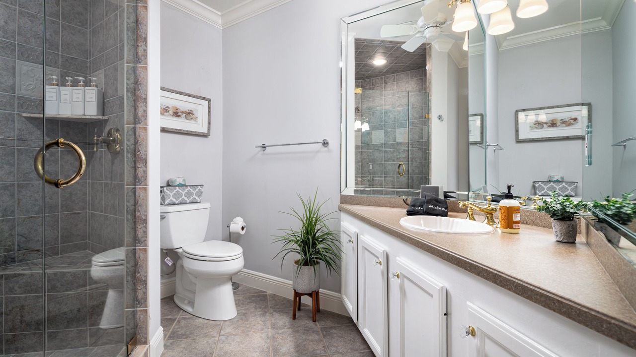 Photo of Bathroom in Old Naples