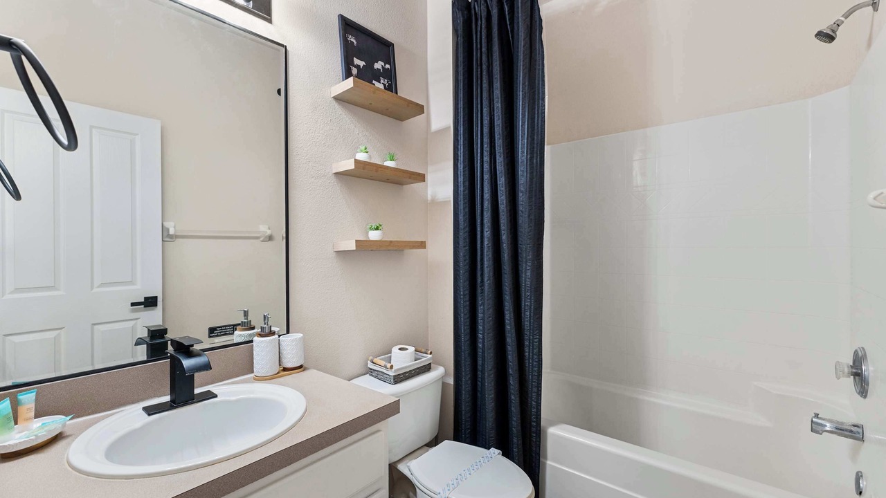 Photo of Bathroom in Windwood Bay