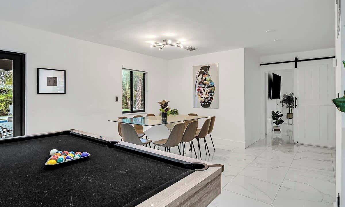 Photo of Bedroom in Golden Glades